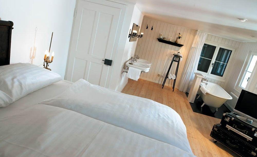 Boutique-Hotel Schluessel Beckenried Room photo